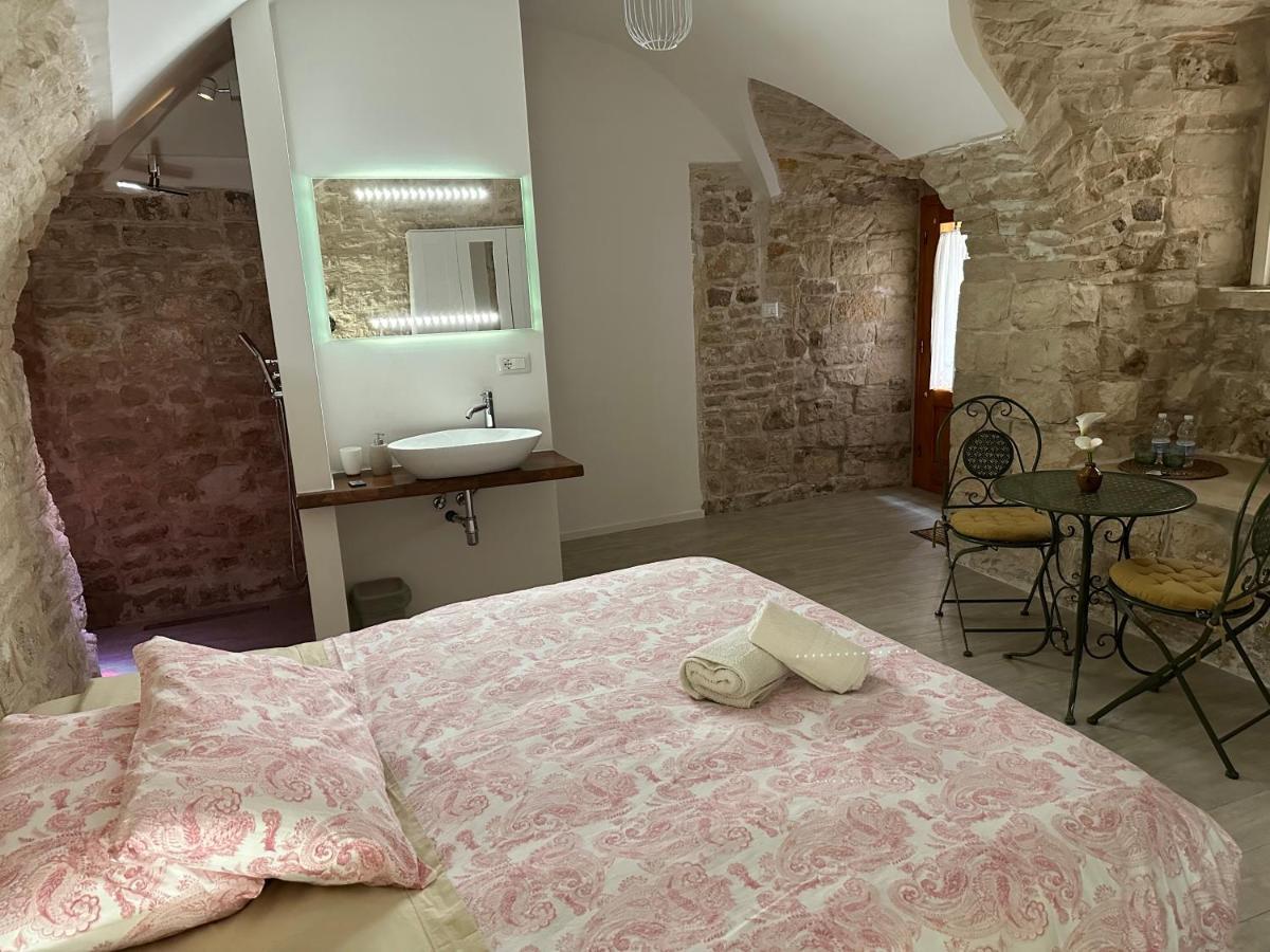 Giovinazzo Suite Pavone Griffi Bagian luar foto