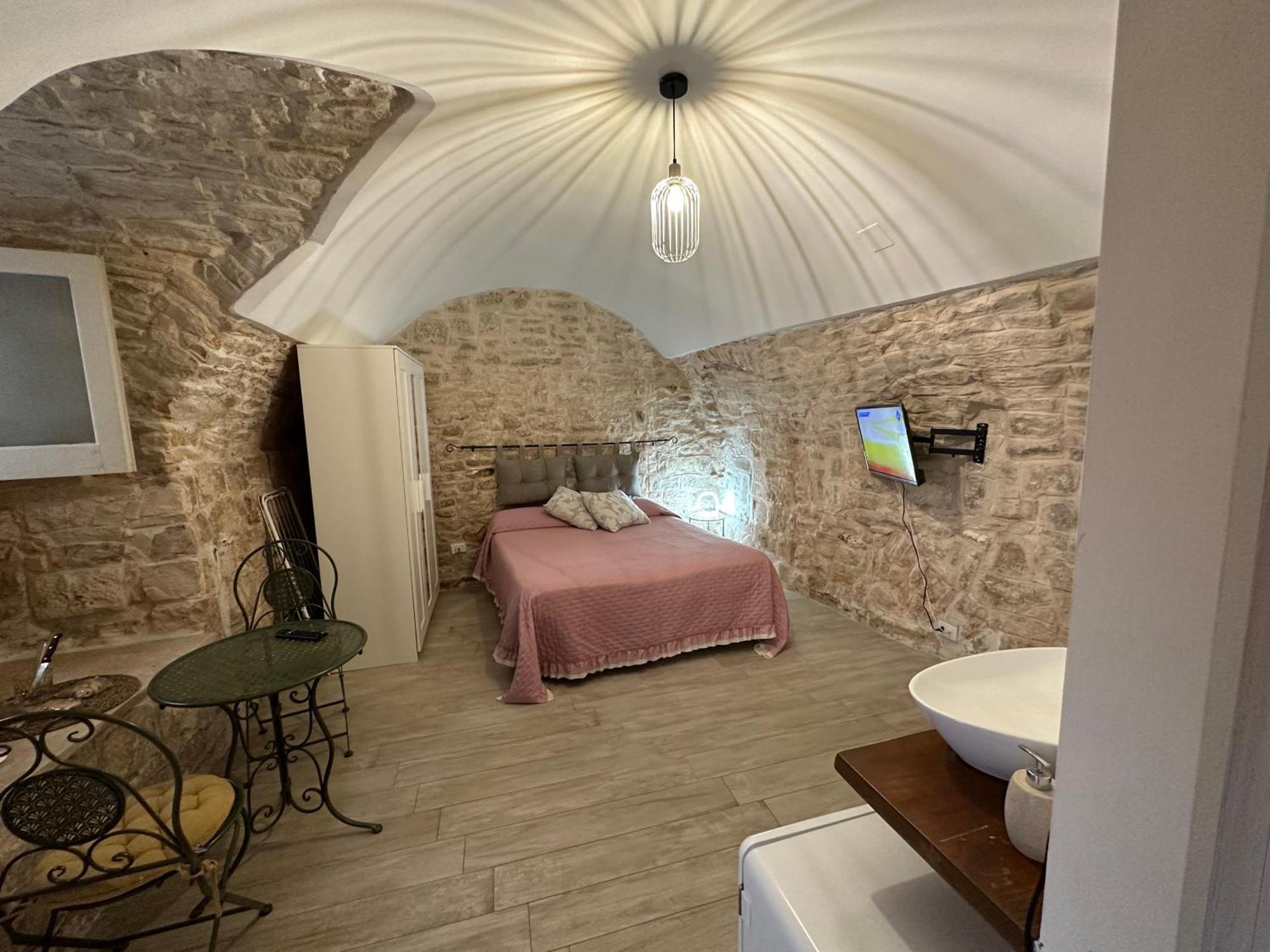 Giovinazzo Suite Pavone Griffi Bagian luar foto